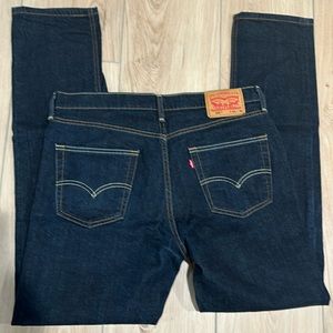Levi 541; 34” waist; dark denim.